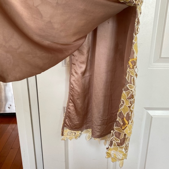 💋 NBD Donna Dress in Sunshine - Picture 8 of 11